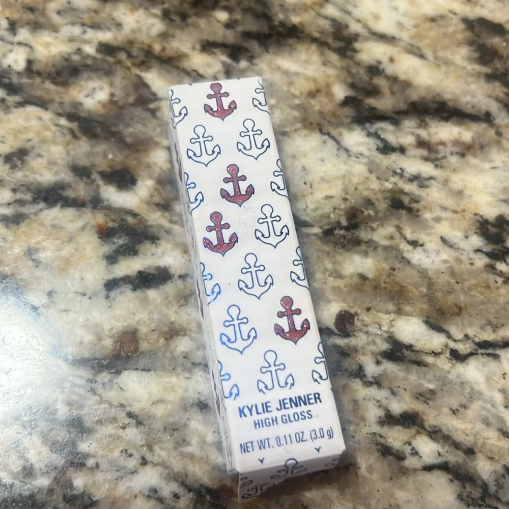 🌙💕Rare! Kylie Private Island Lipgloss